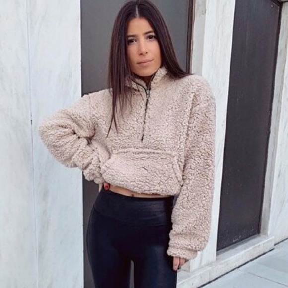 PrettyLittleThing Sweaters - Half Zip Teddy Sweatshirt